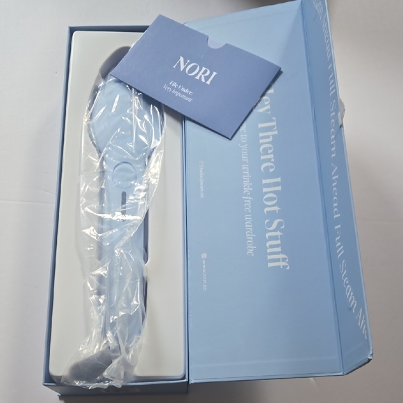 Light Blue Garment Steamer - Picture 4 of 4